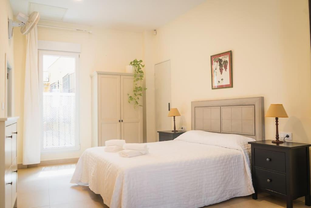 Estudio A Estrenar En Sta Clara Siviglia Esterno foto